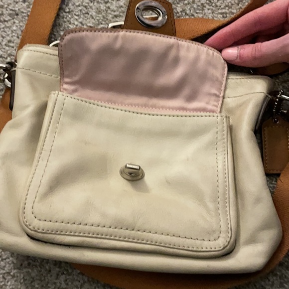 Coach Retro Vintage Crossbody Purse - Picture 5 of 5